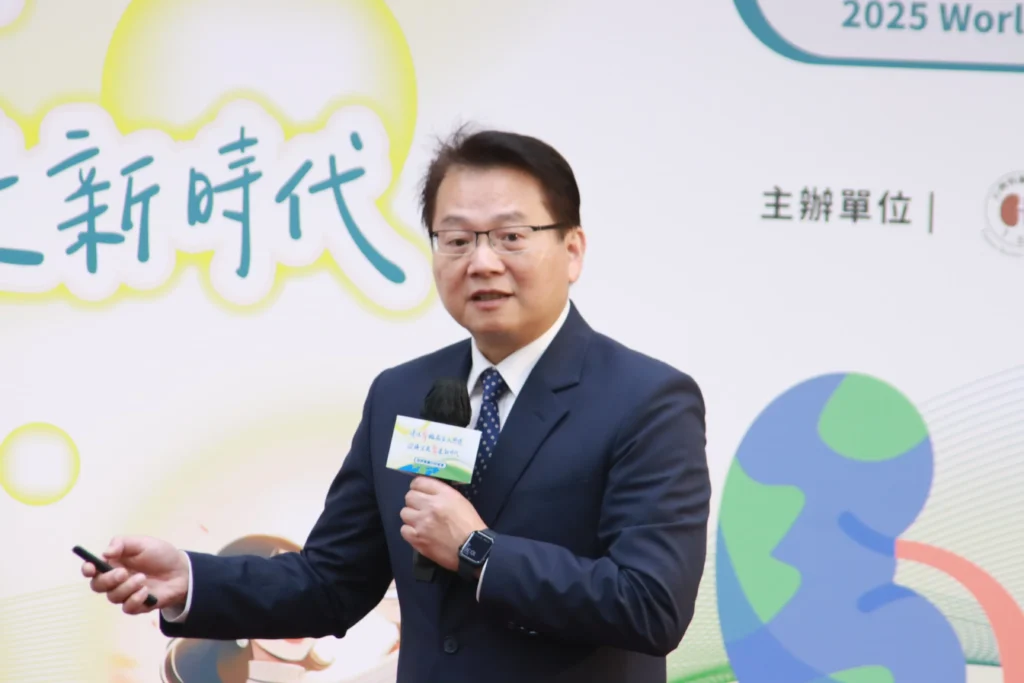 你的腎臟健康嗎?「早篩早治」逆轉洗腎之路:台灣透析新增人數連三年下降,UACR篩檢與SGLT-2給付強化國人腎臟健康 4 台灣腎臟醫學會秘書長許永和醫師表示,在腎絲球過濾率仍大於60時就開始介入可延緩11年進入洗腎;如果在第四期腎臟病才介入,只能延緩三年進入洗腎。