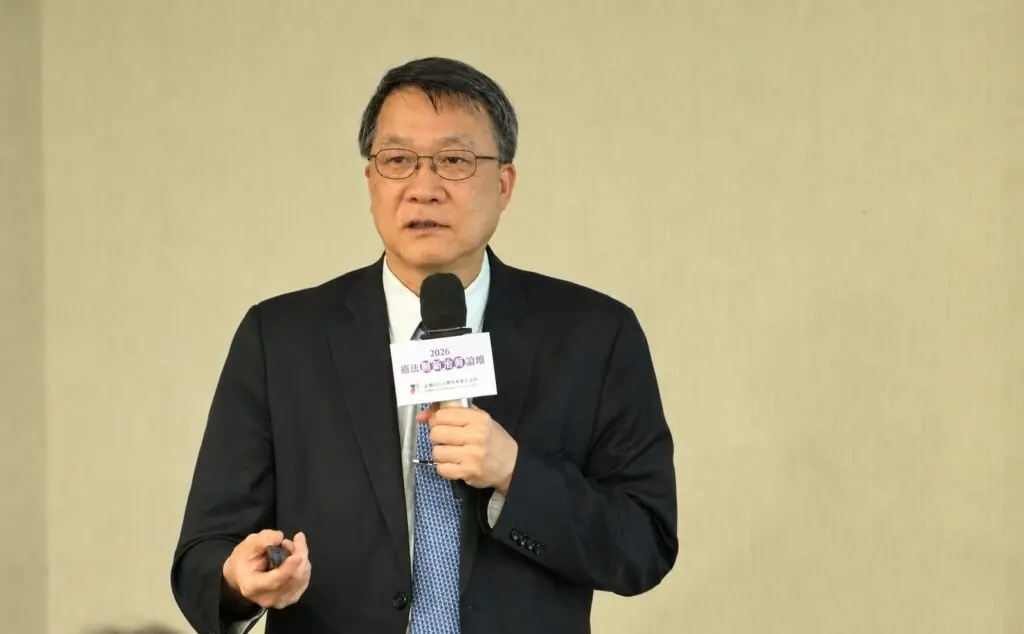 癌症創新治療不只要有藥還要用得到!泌尿道上皮癌2年死亡3,709人,醫界籲健保給付接軌國際 2 健康台灣推動委員會沈延盛委員談癌症創新治療與醫療平權