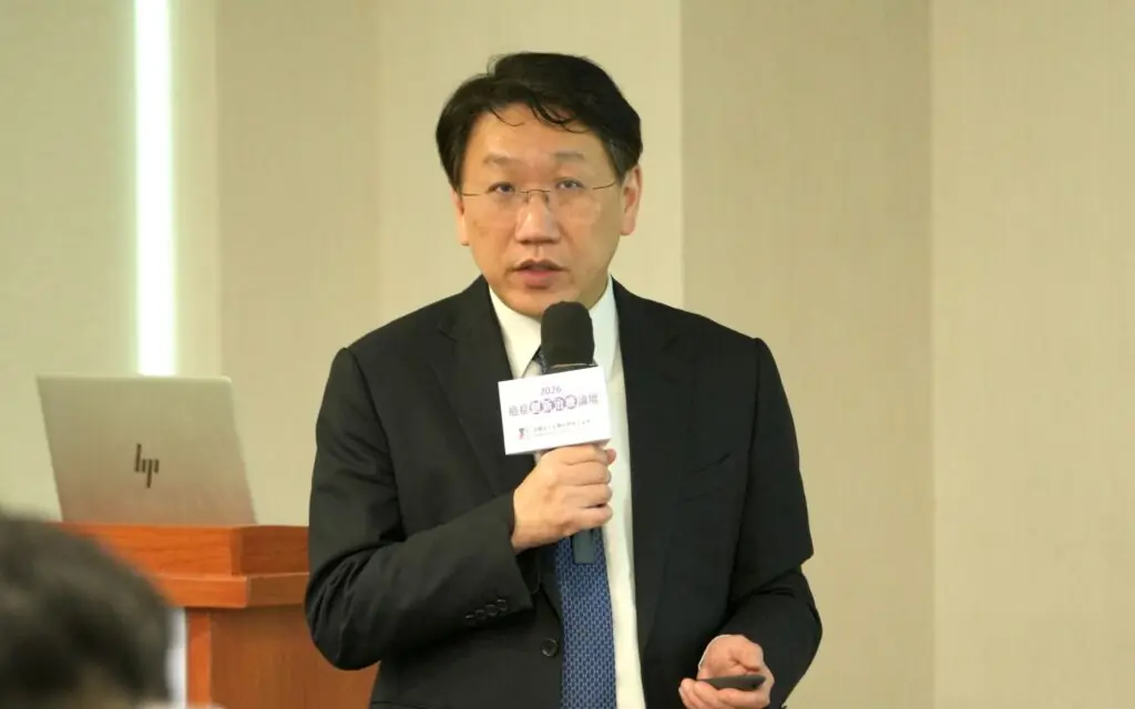 癌症創新治療不只要有藥還要用得到!泌尿道上皮癌2年死亡3,709人,醫界籲健保給付接軌國際 4 臺北榮民總醫院腫瘤醫學部楊慕華部主任談鼻咽癌與食道癌免疫治療