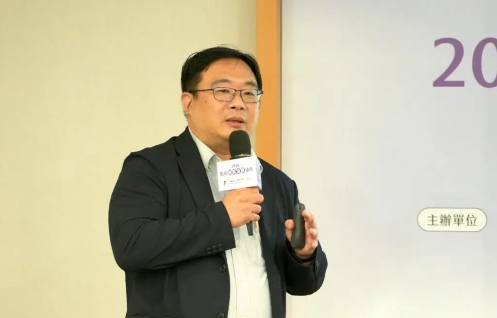 癌症創新治療不只要有藥還要用得到!泌尿道上皮癌2年死亡3,709人,醫界籲健保給付接軌國際 3 林口長庚紀念醫院蘇柏榮主治醫師說明泌尿道上皮癌治療缺口