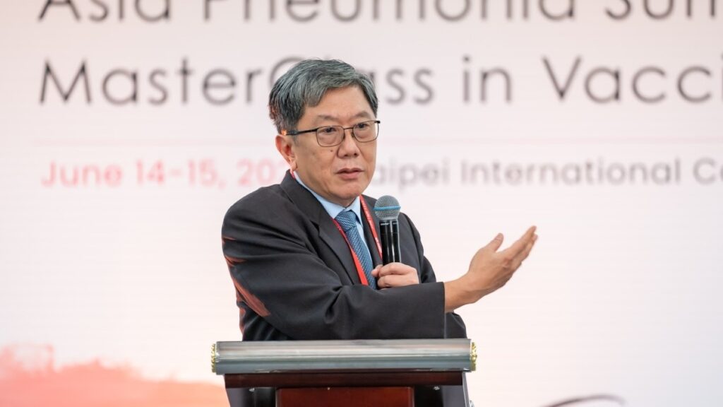 開學後流感與新冠共同感染風險升高,流感疫苗開打後應儘早完成接種