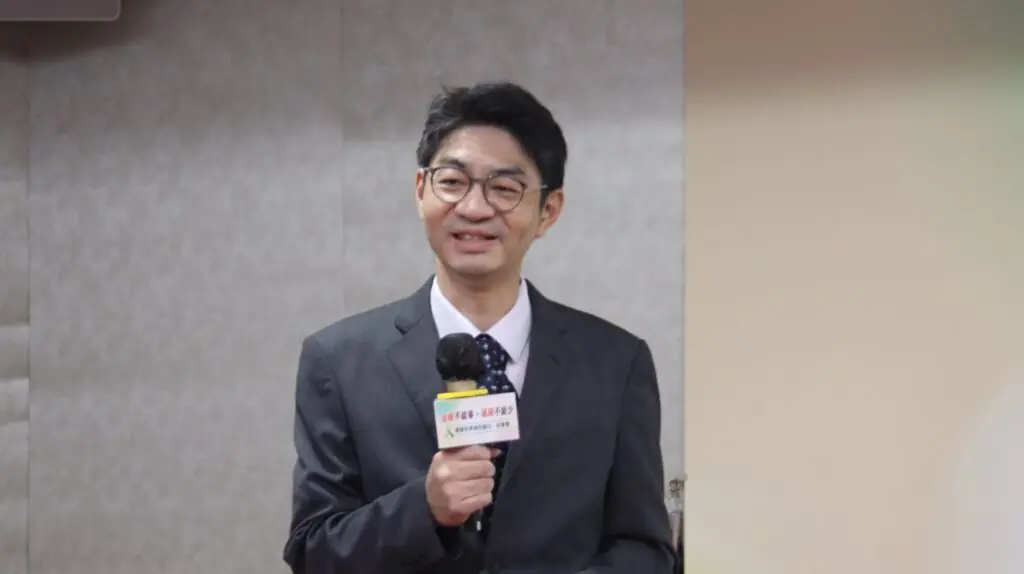 臺中榮總血液腫瘤科滕傑林醫師說明DLBCL第一線ADC治療