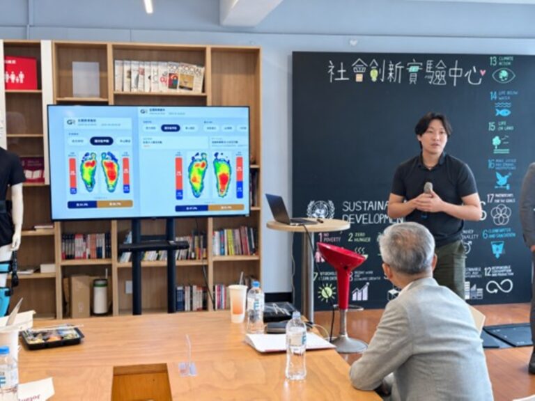 行動力健檢評估足壓分布與左右腳承重不均問題